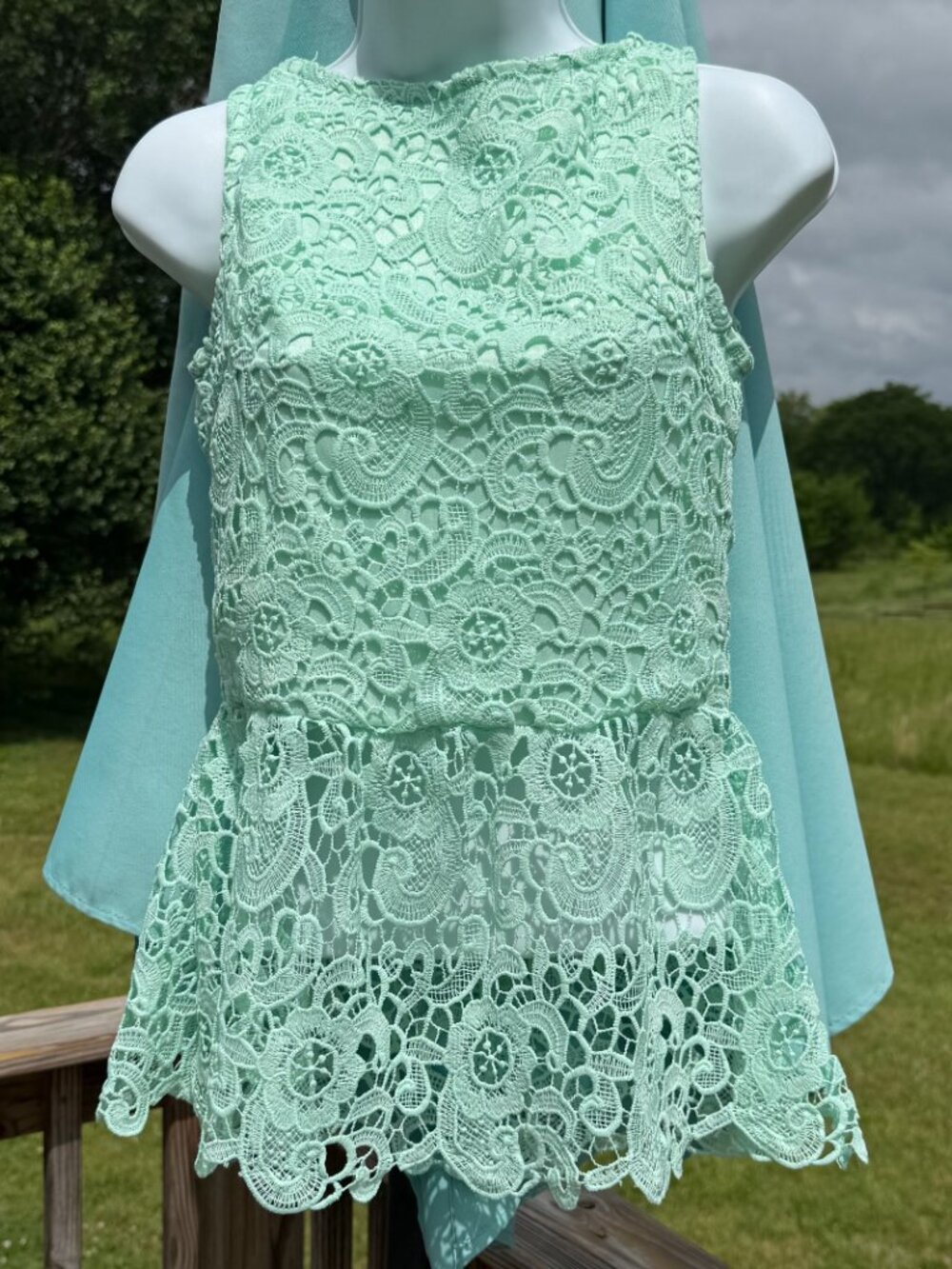 BONGO Mint sz M Lace Peplum Top Boho Coquette Y2K Fairycore Chic 3439